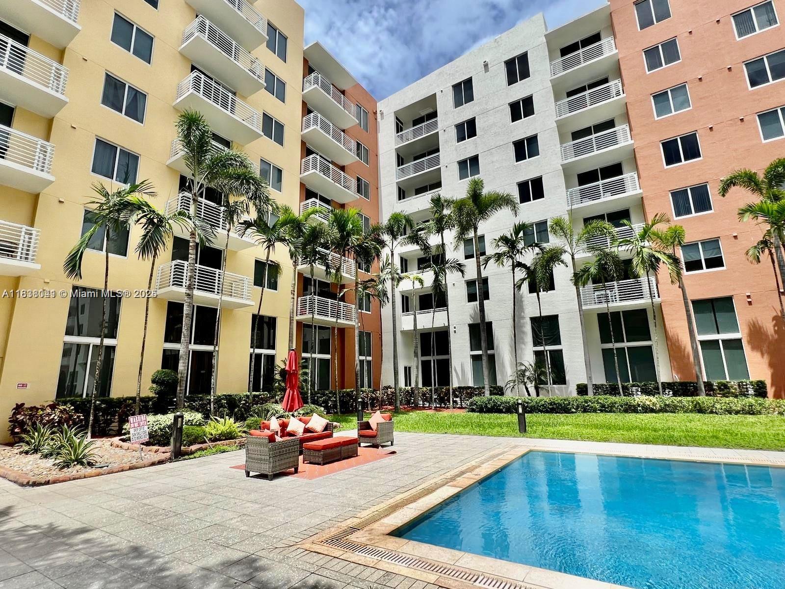 2775 NE 187th St # 322