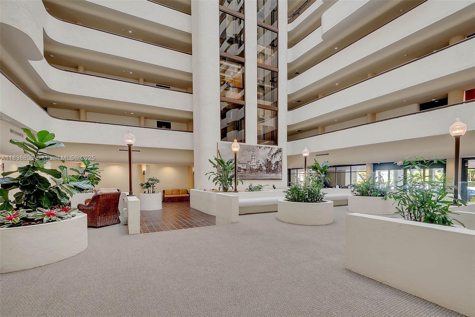 600 Biltmore Way # 616