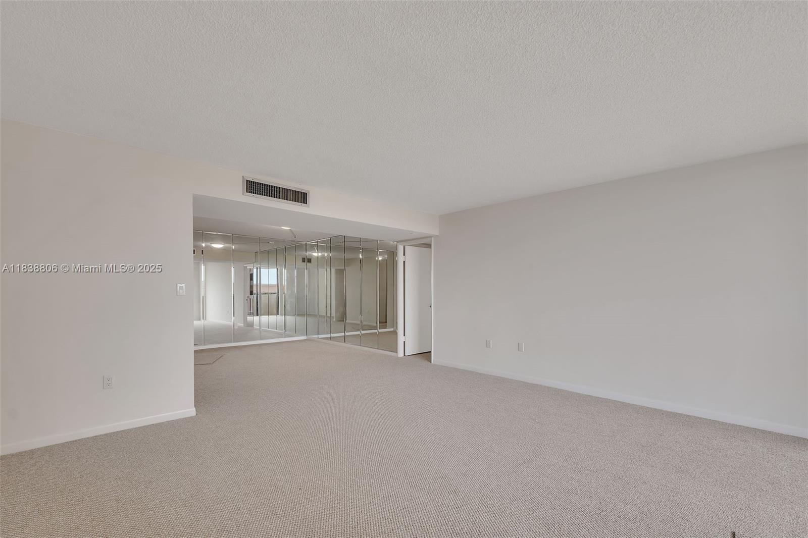 600 Biltmore Way # 616