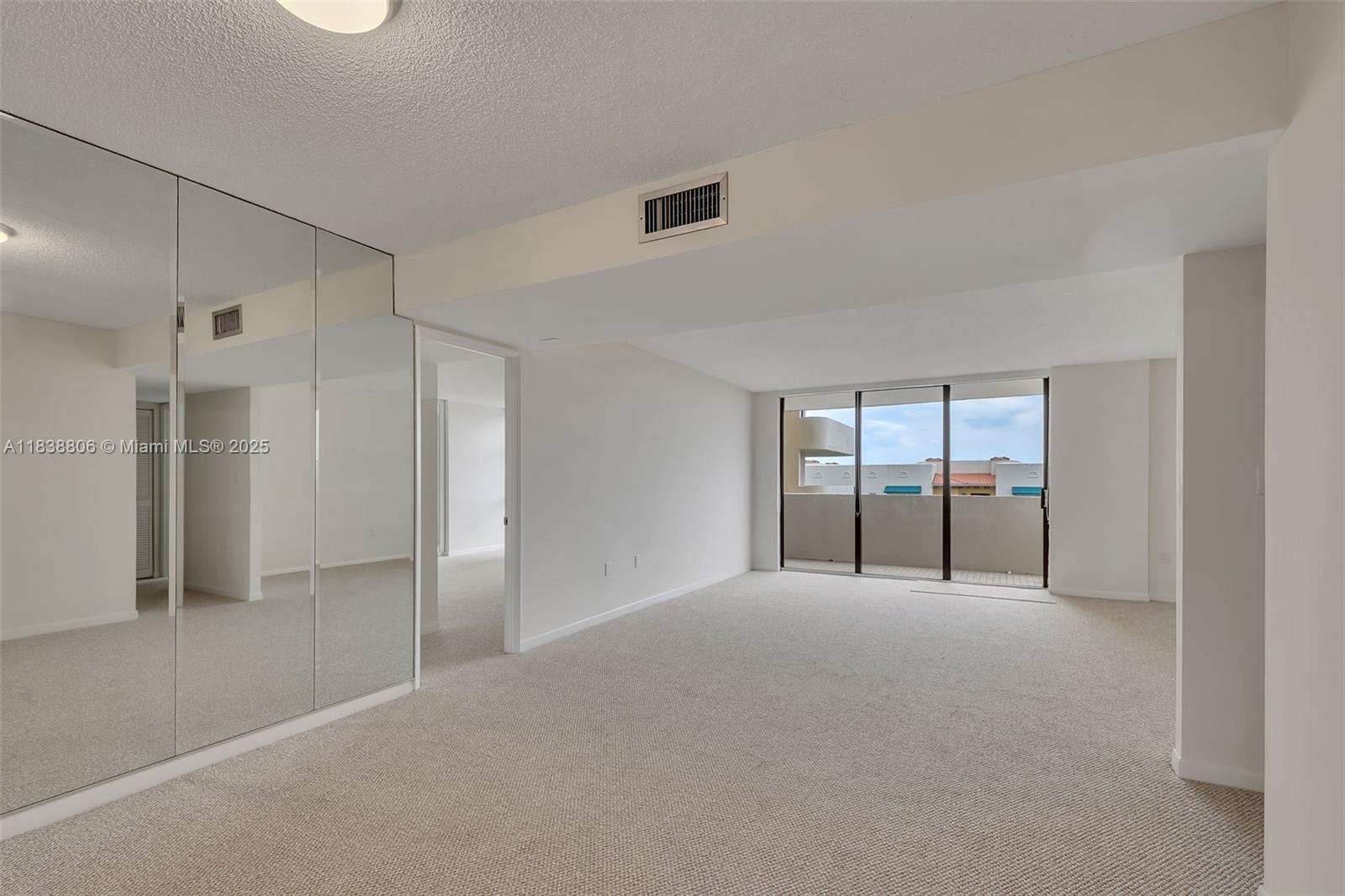 600 Biltmore Way # 616