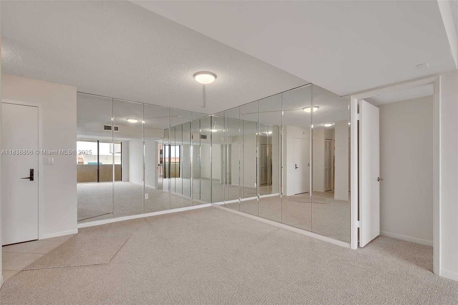 600 Biltmore Way # 616