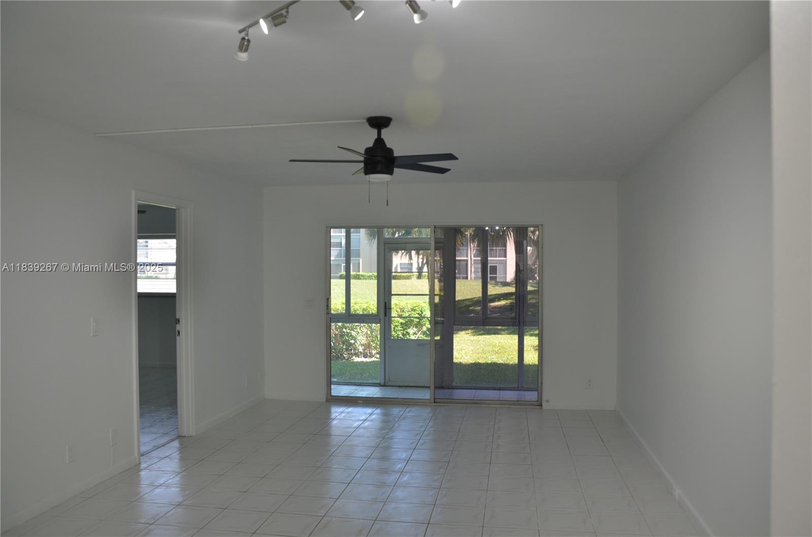 1351 SW 125th Ave # 103S