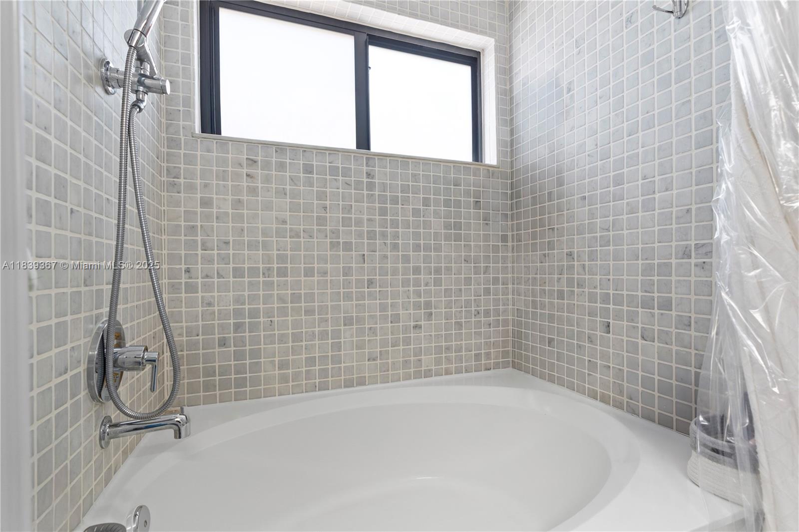 21200 Harbor Way # 11 Unit: 118-11