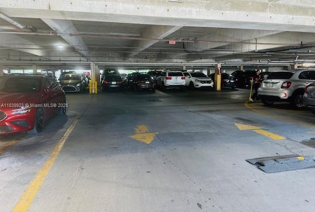 650 Crandon Blvd # 16