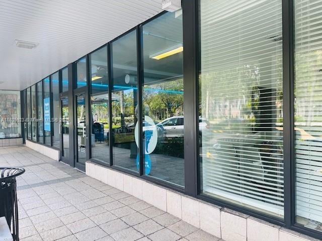 650 Crandon Blvd # 16