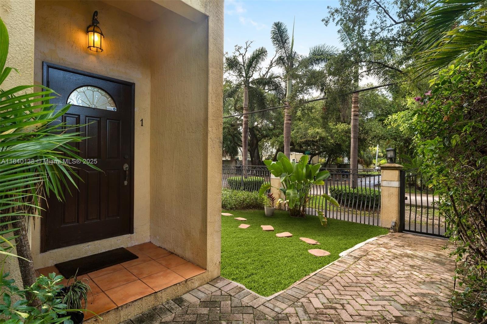 2919 Coconut Ave # 1