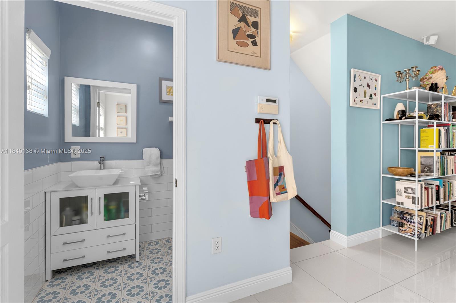 2919 Coconut Ave # 1