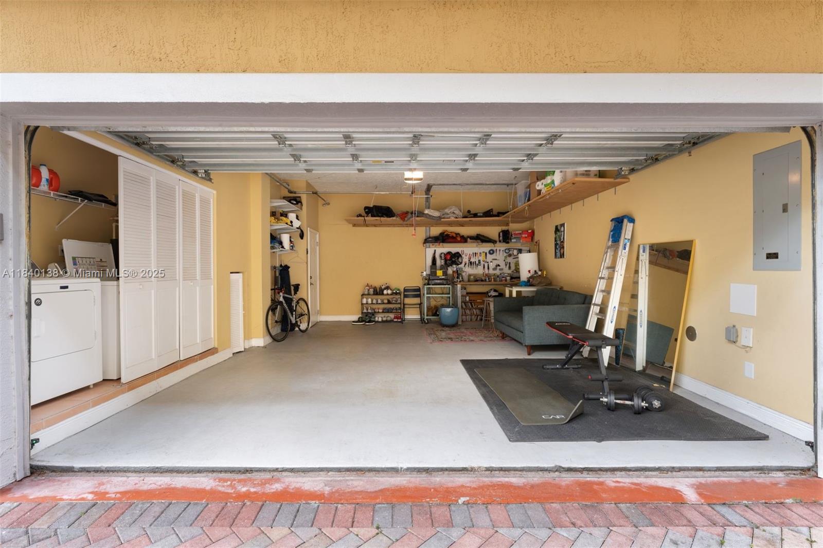 2919 Coconut Ave # 1