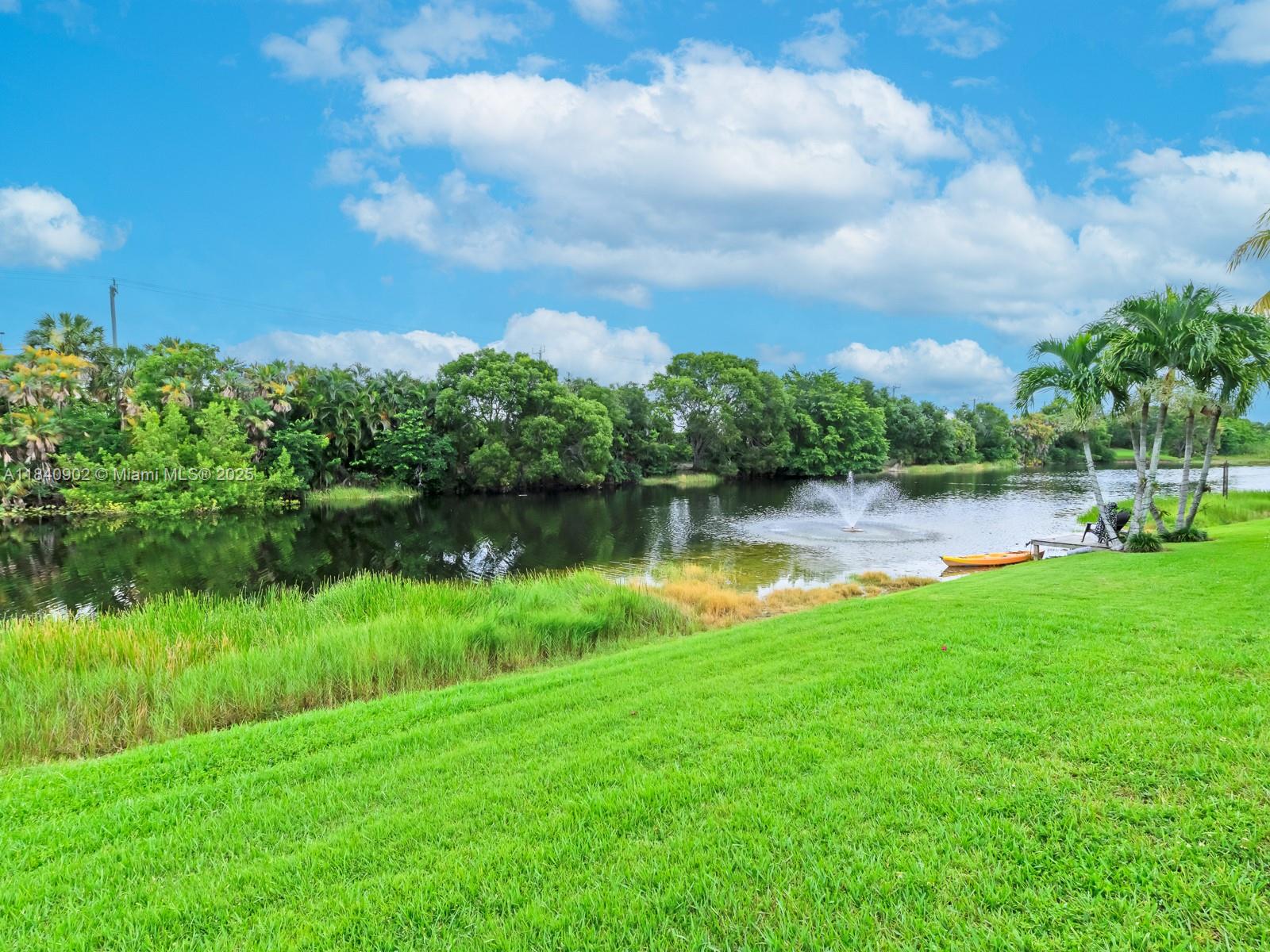 933 Falling Water Rd