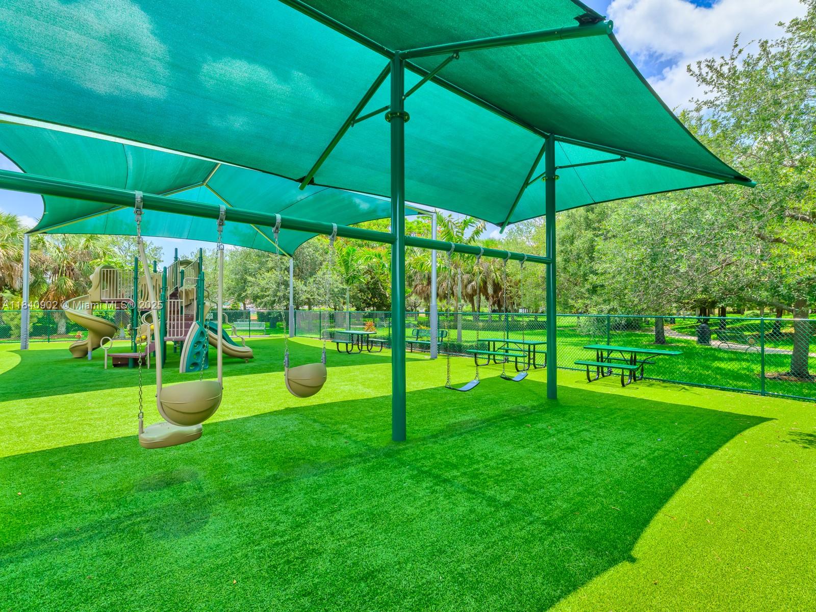 933 Falling Water Rd