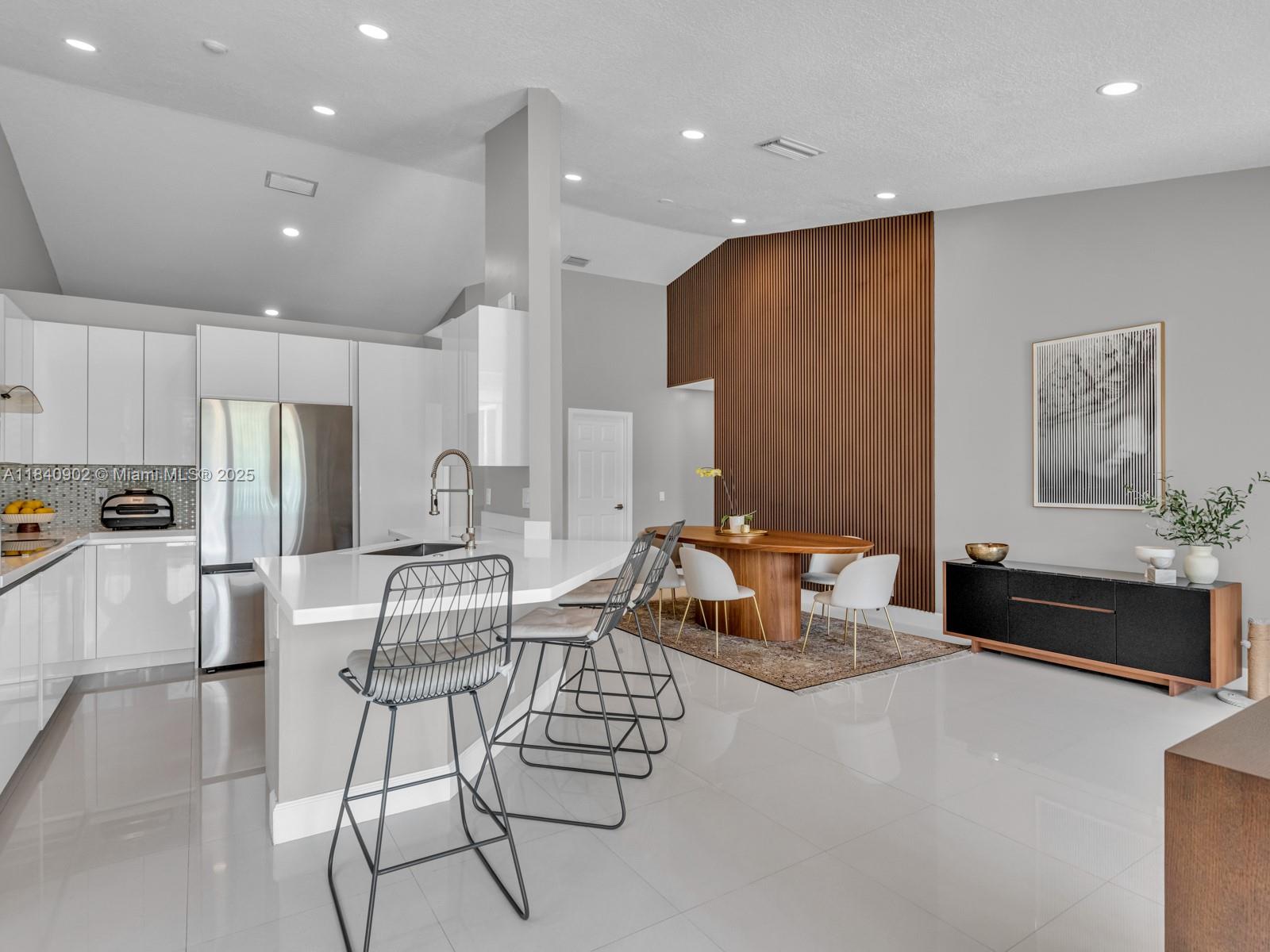 933 Falling Water Rd