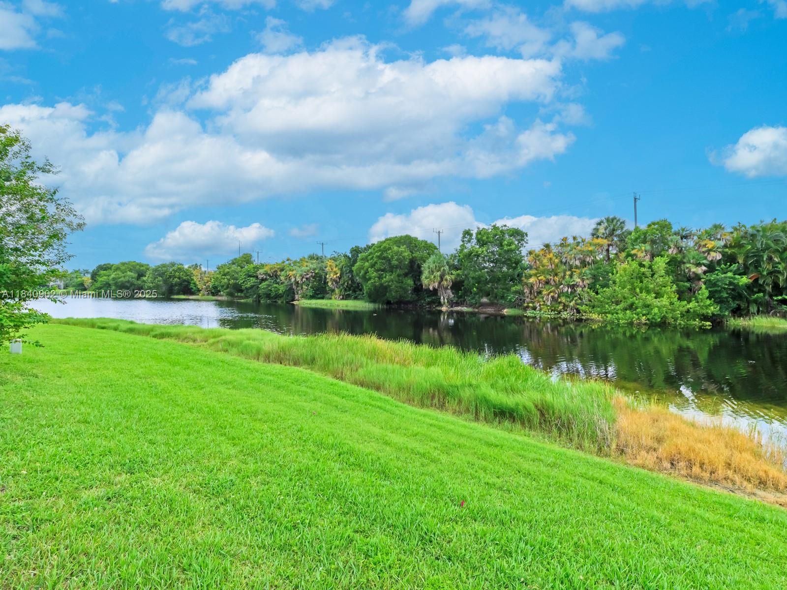 933 Falling Water Rd