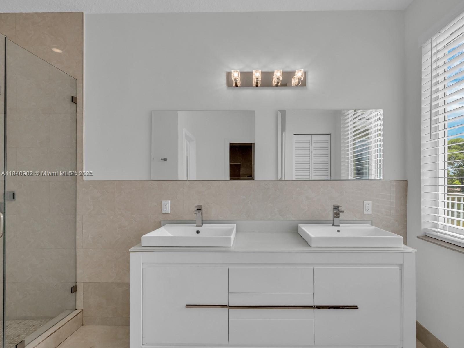 933 Falling Water Rd