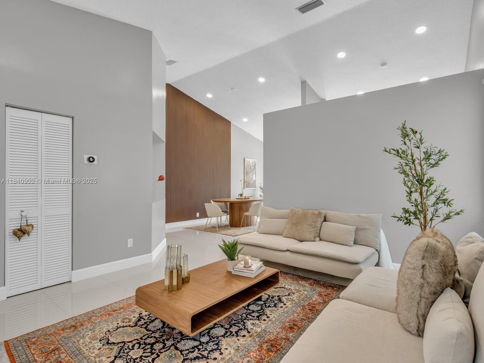 933 Falling Water Rd