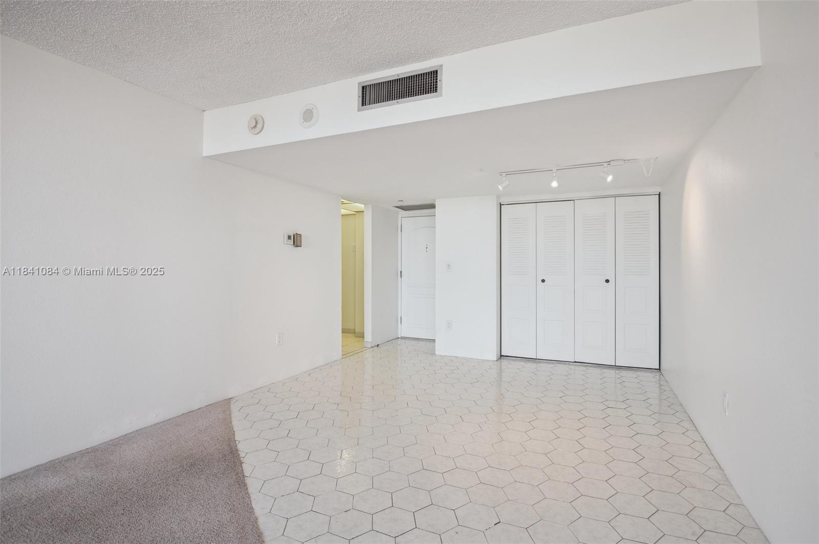 3675 N Country Club Dr # 2502