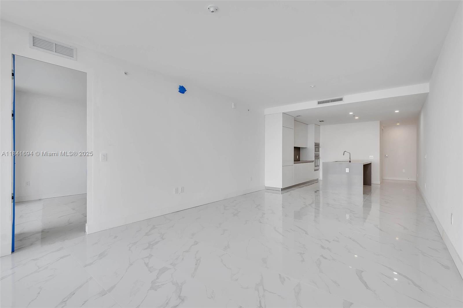 700 NE 24 ST # 5005