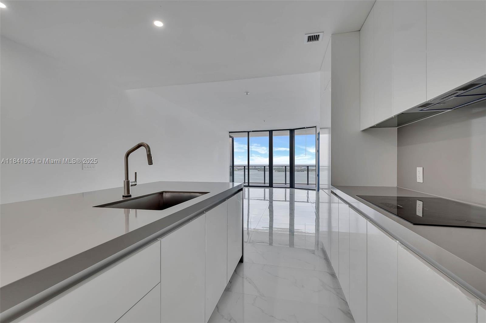 700 NE 24 ST # 5005