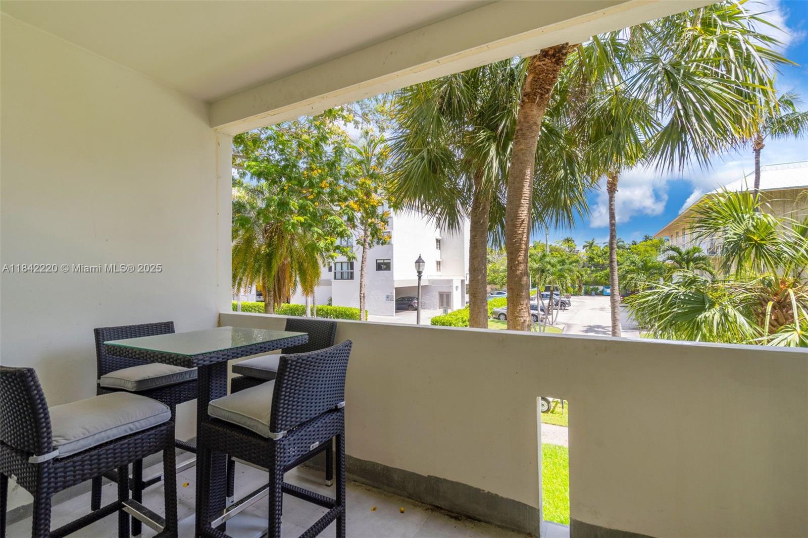 300 Galen Dr # 204