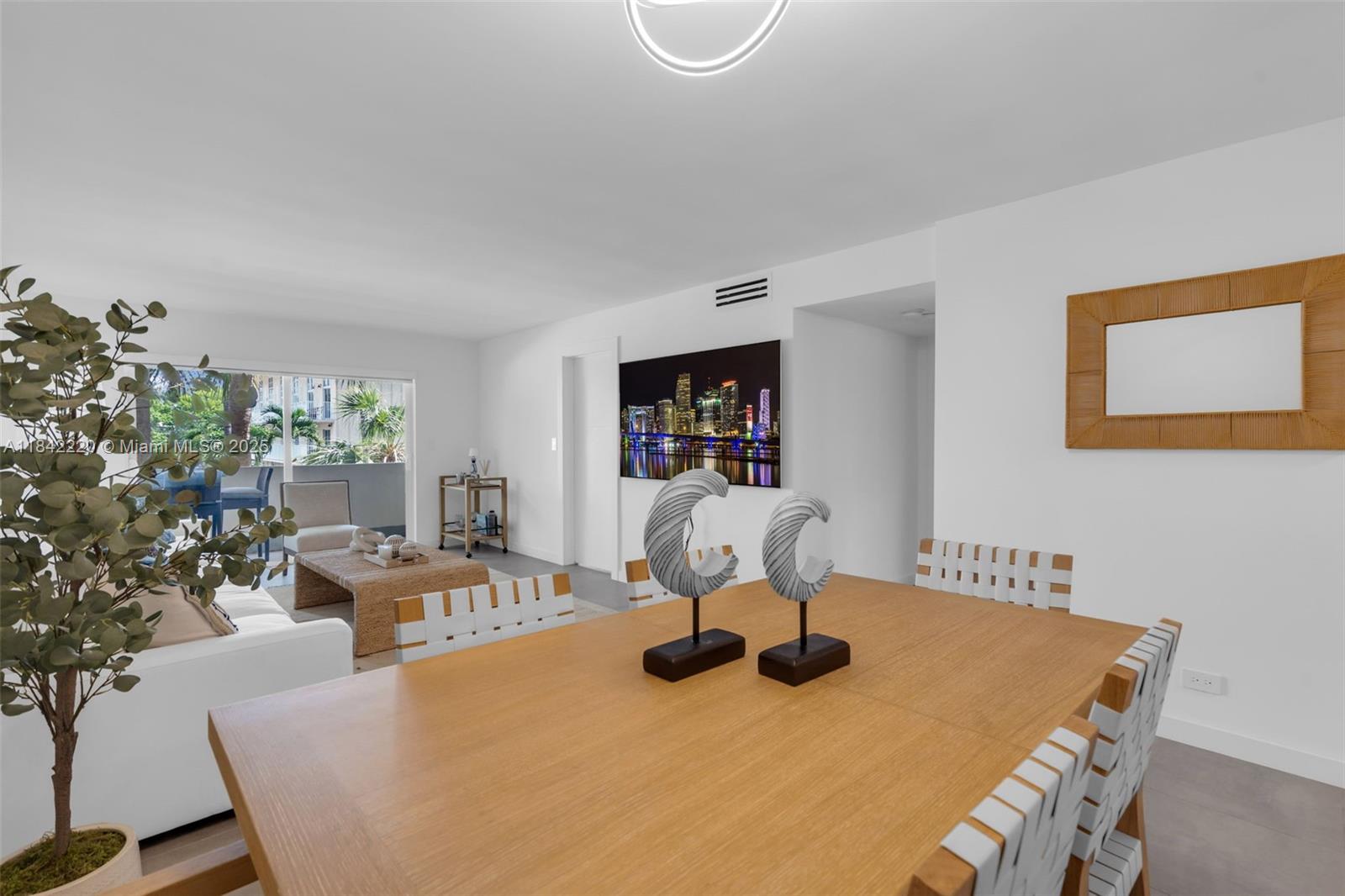 300 Galen Dr # 204