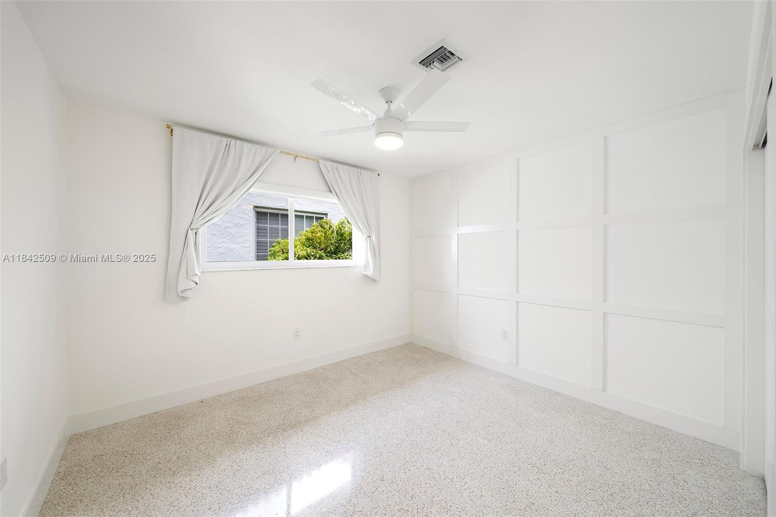 415 Navarre Ave