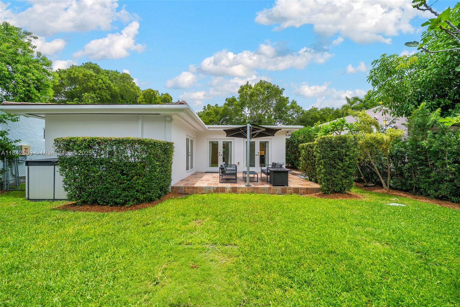 415 Navarre Ave