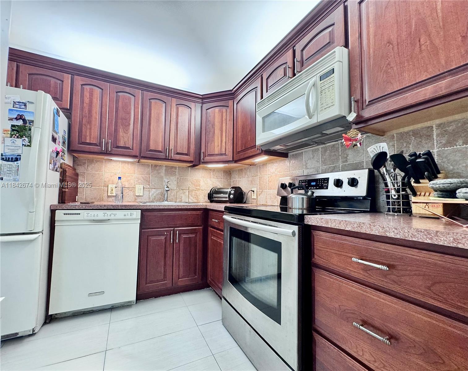 20500 W Country Club Dr # 210