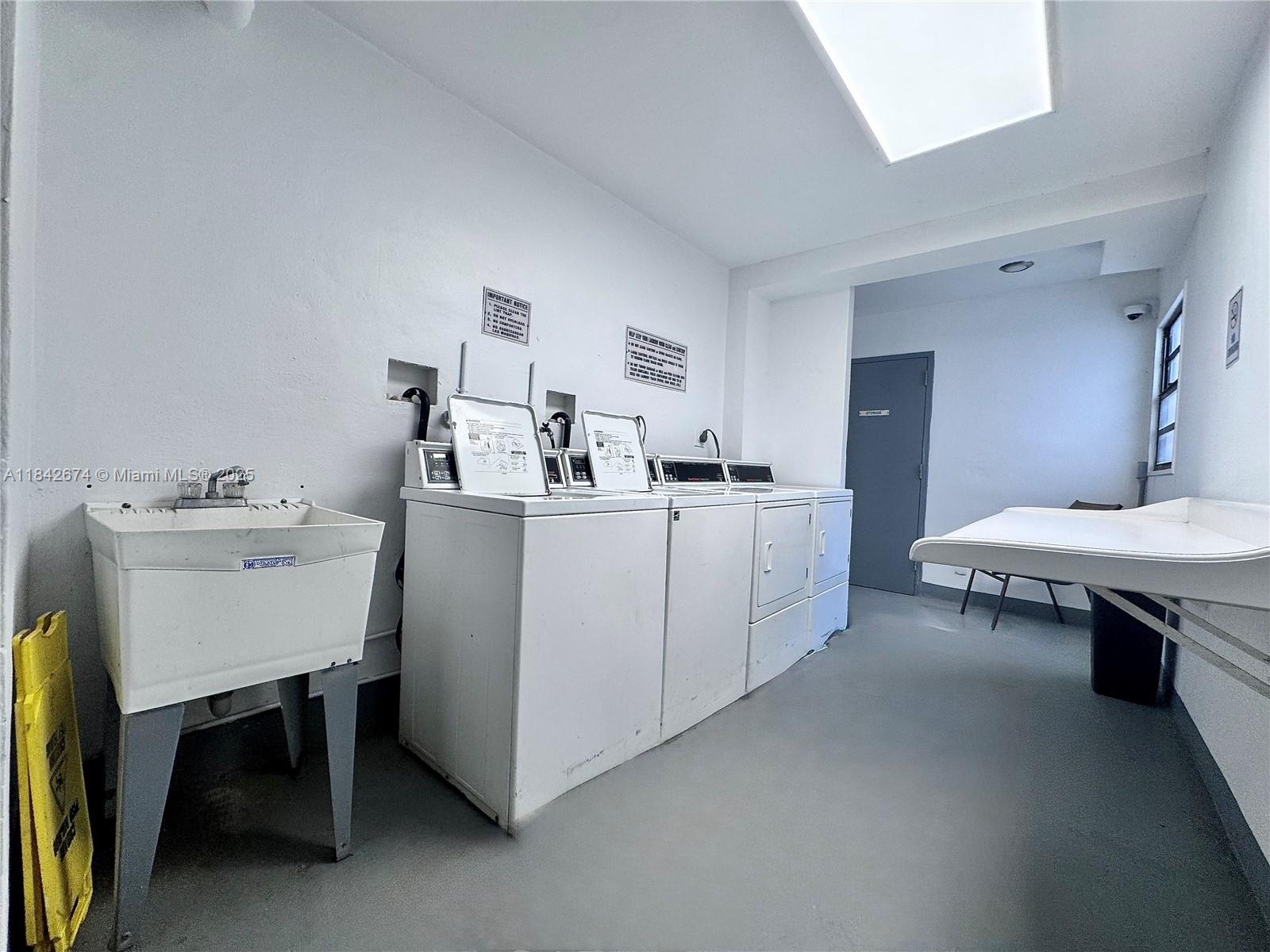 20500 W Country Club Dr # 210