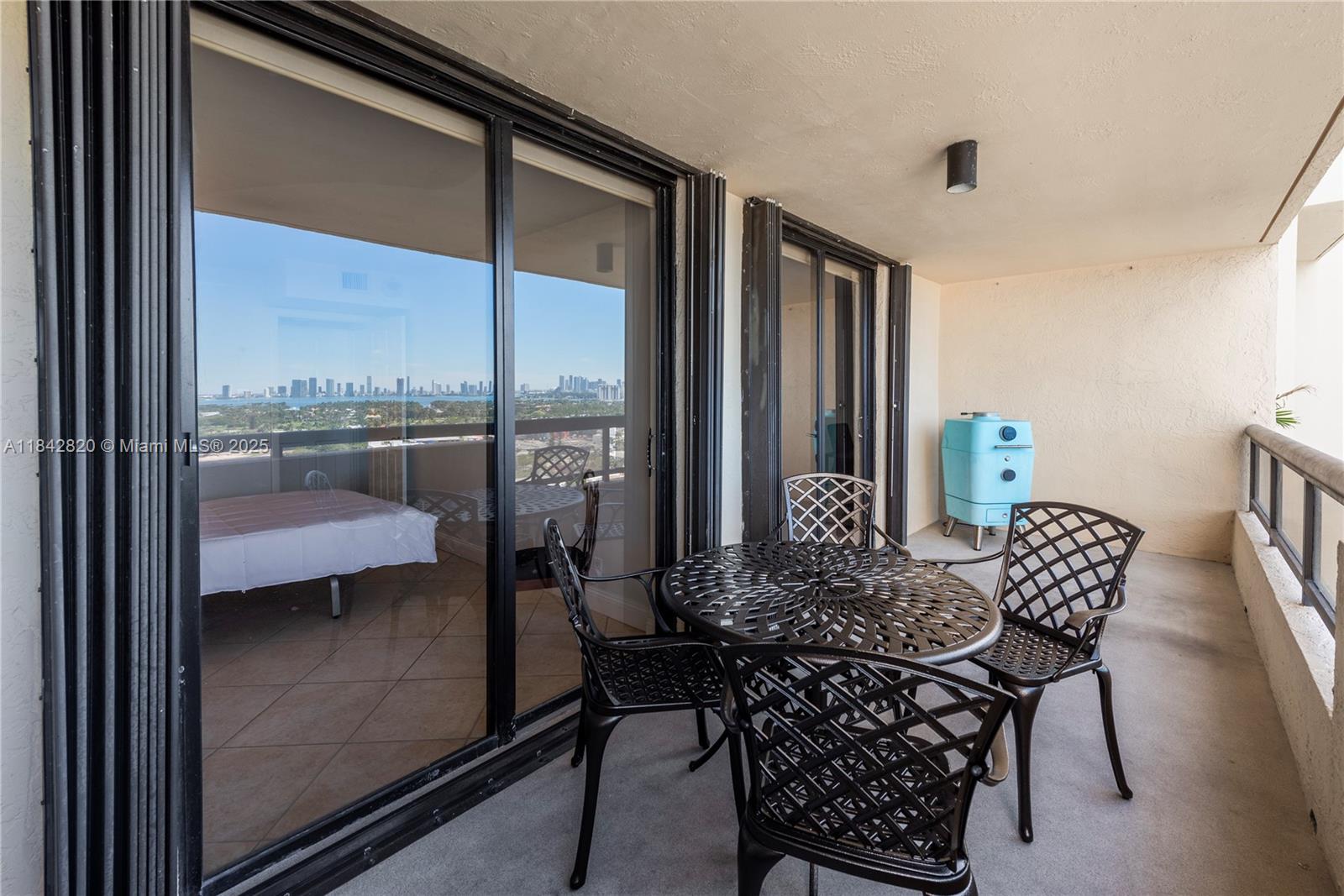 2555 Collins Ave # 2306