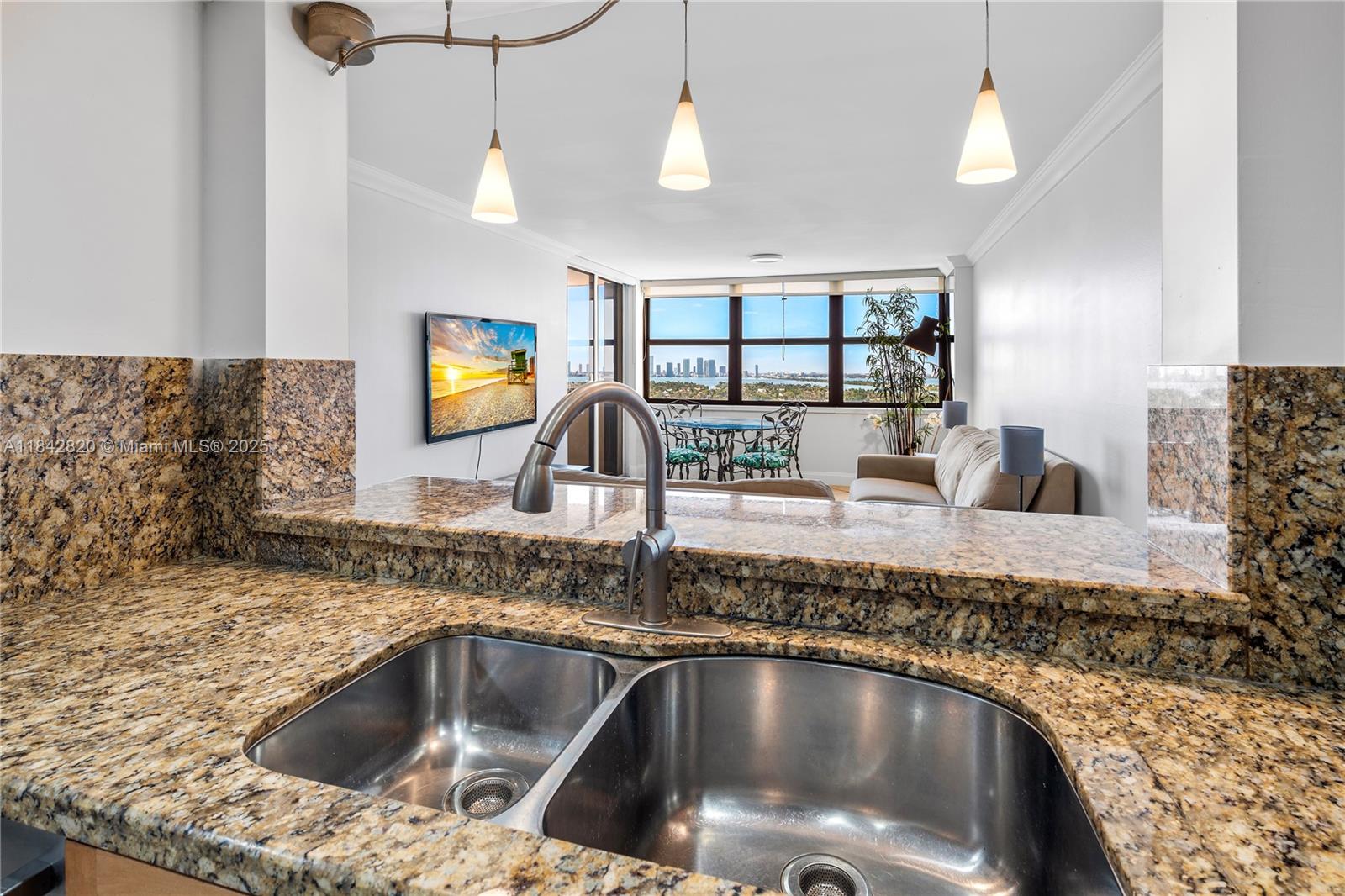 2555 Collins Ave # 2306