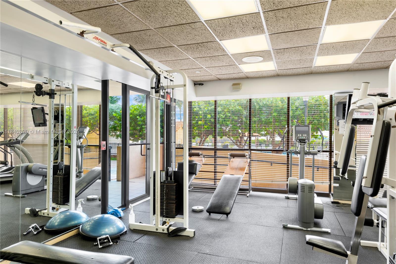 2555 Collins Ave # 2306