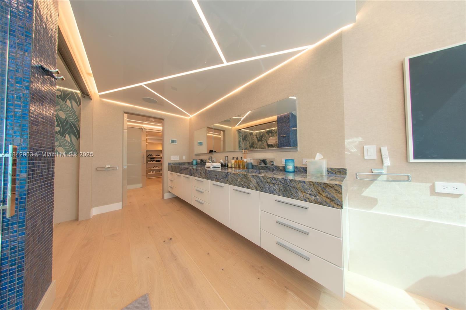 17121 Collins Ave # 4803