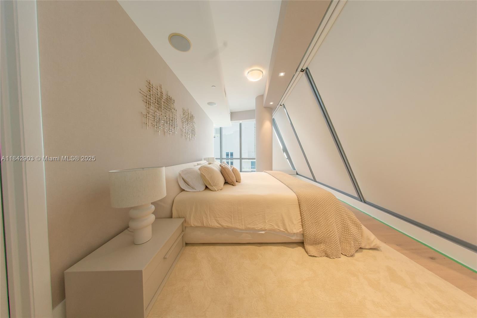 17121 Collins Ave # 4803