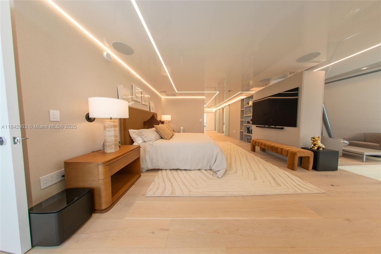 17121 Collins Ave # 4803