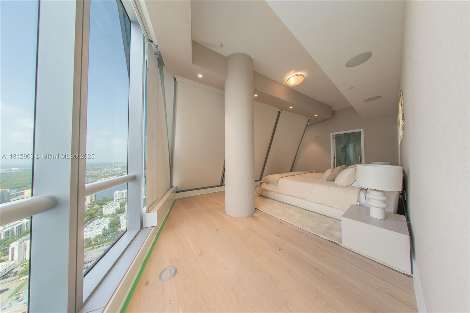 17121 Collins Ave # 4803