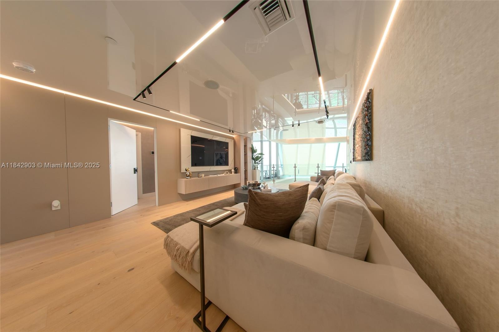 17121 Collins Ave # 4803
