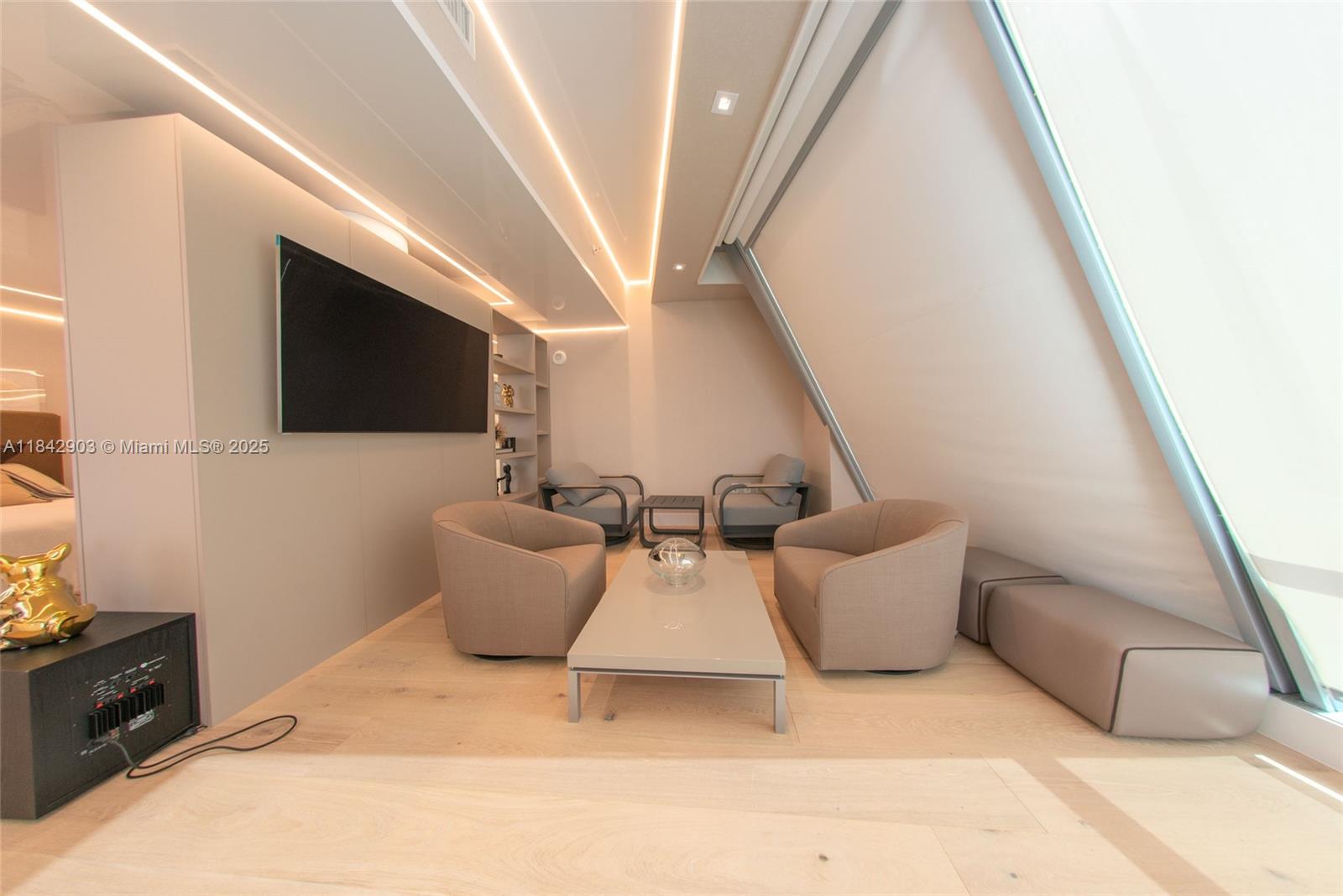 17121 Collins Ave # 4803