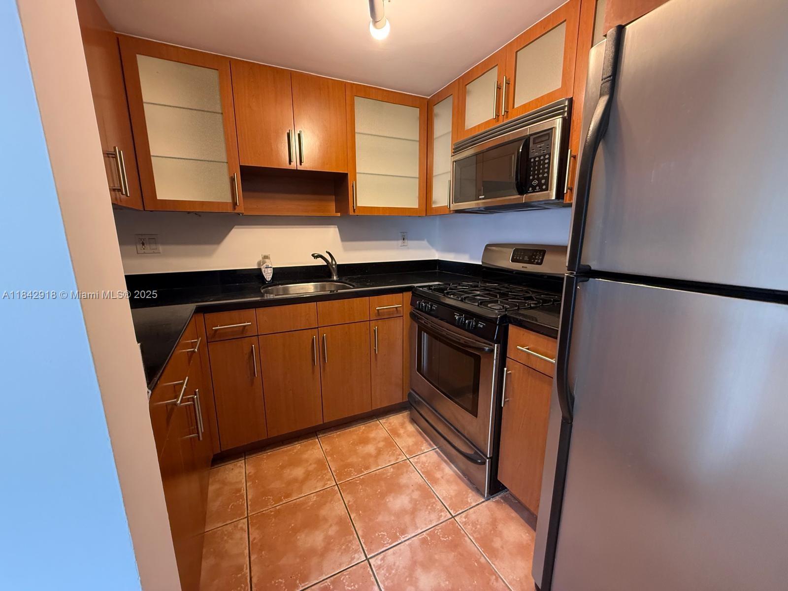 2539 S Bayshore Dr Unit: 226AR