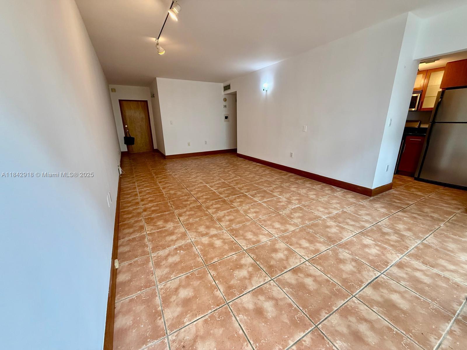 2539 S Bayshore Dr Unit: 226AR