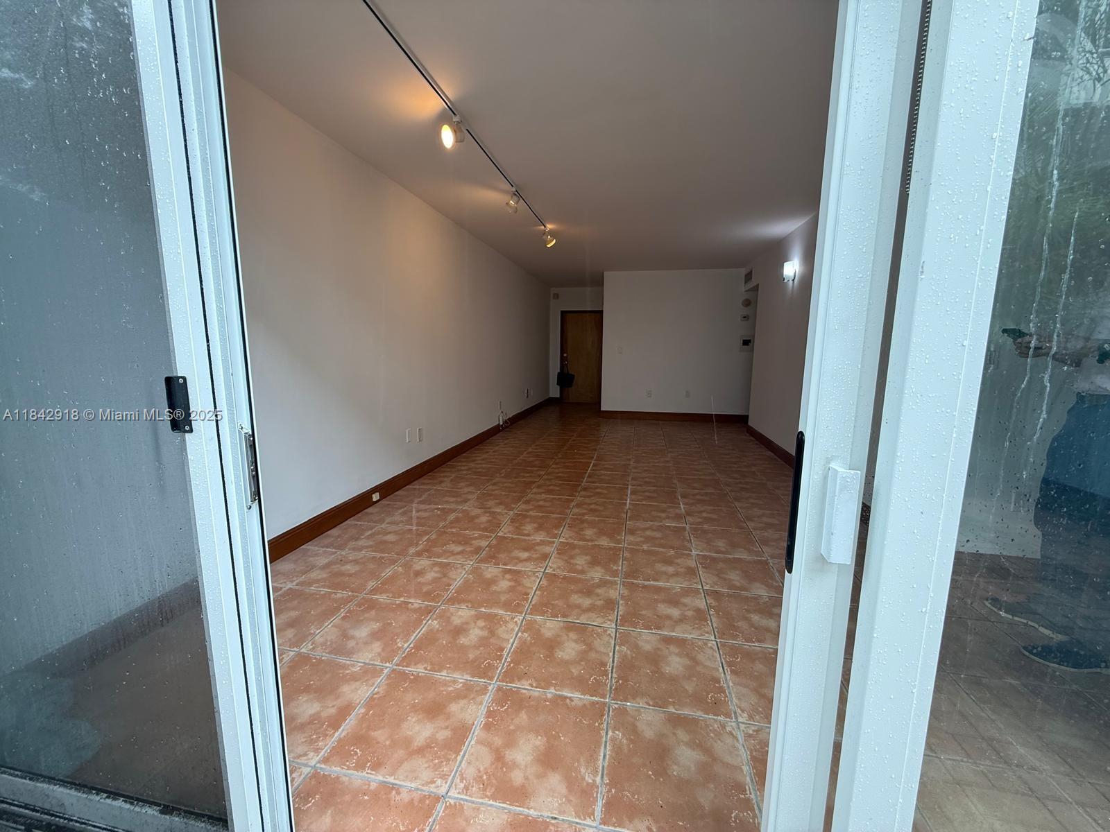 2539 S Bayshore Dr Unit: 226AR