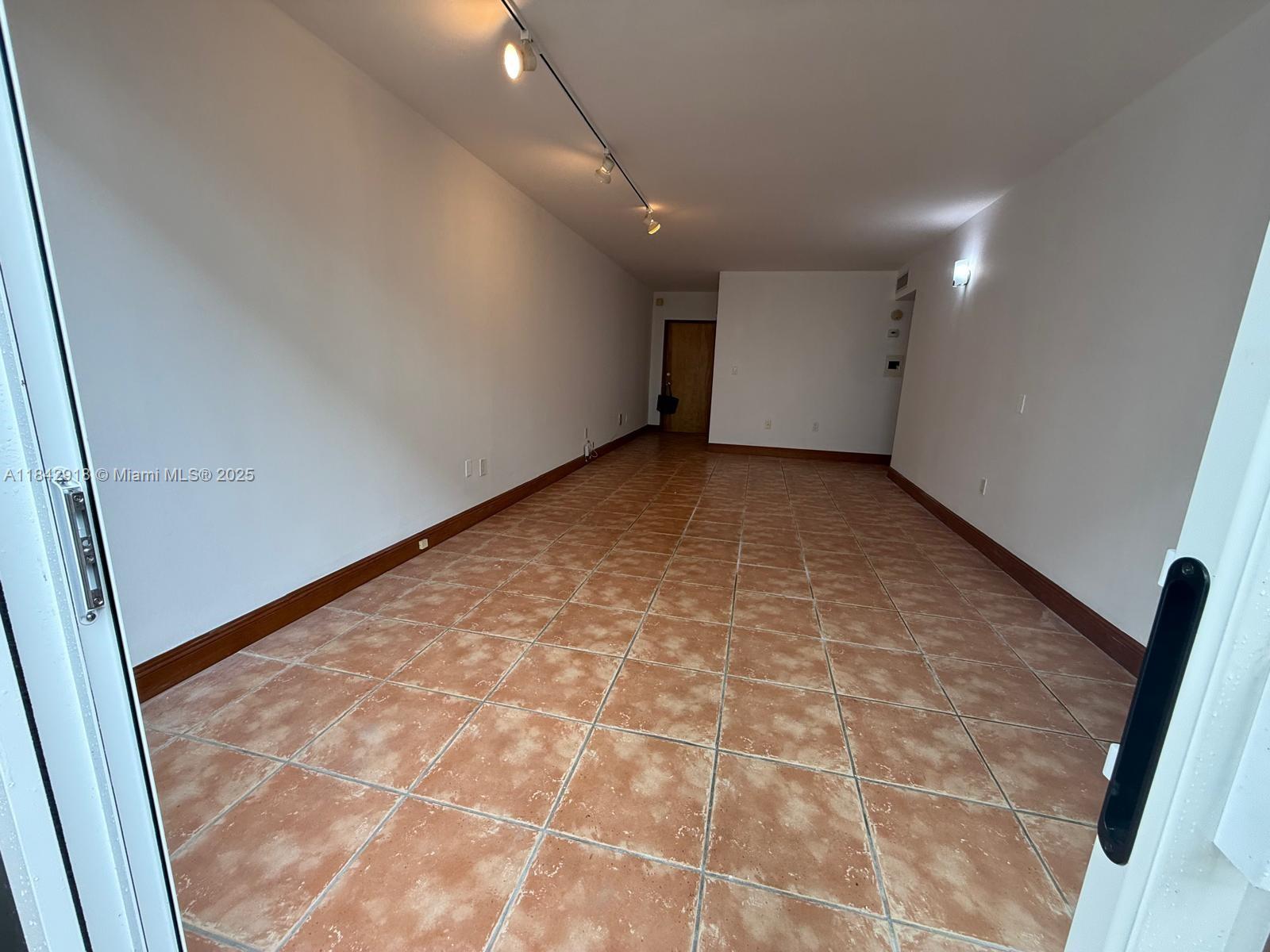 2539 S Bayshore Dr Unit: 226AR