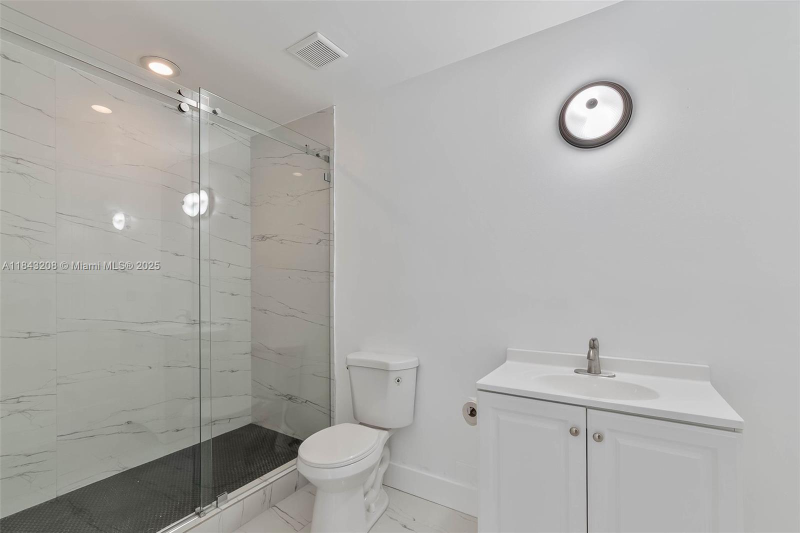 1350 NW 8th Ct # 5 Unit: B-5