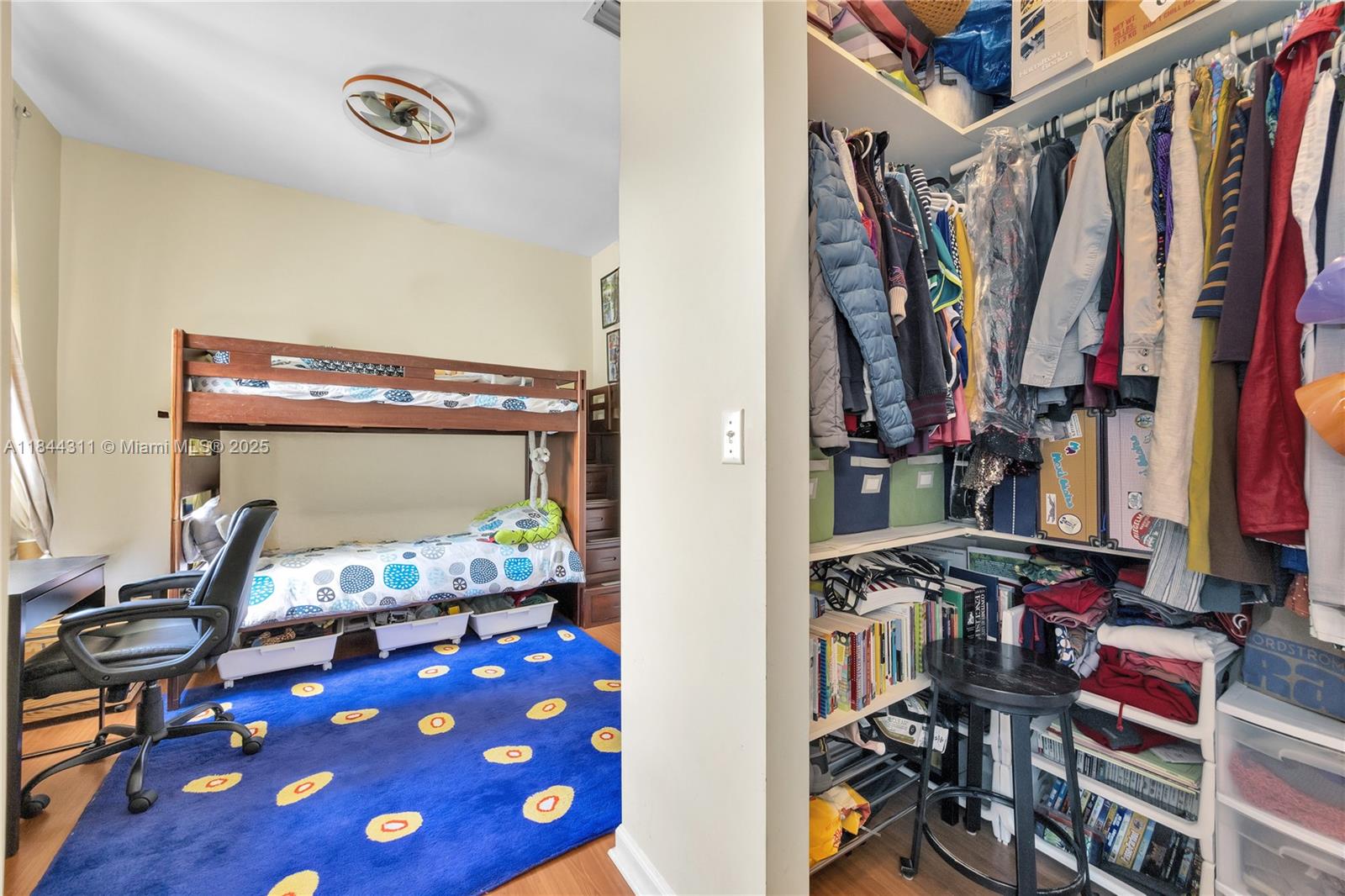 2850 Coconut Ave # 15