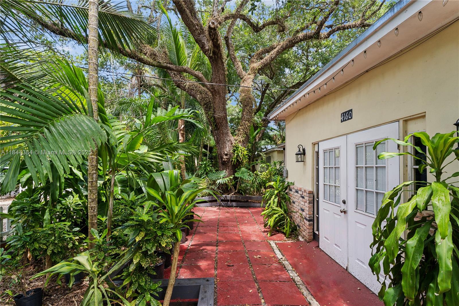 4160 Lybyer Ave (IN LAW QUARTERS) Unit: -