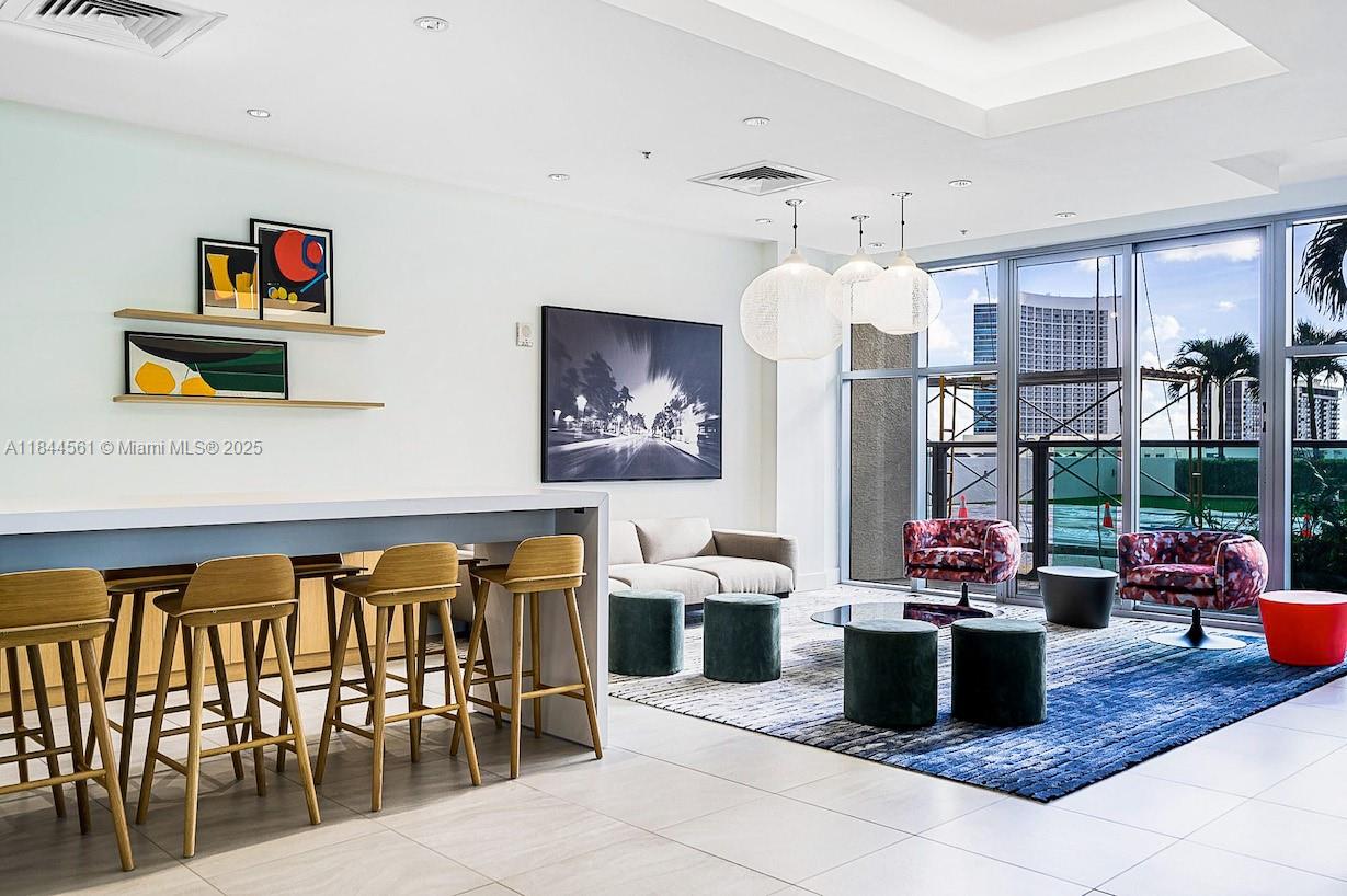 3301 NE 1st Ave # H1211