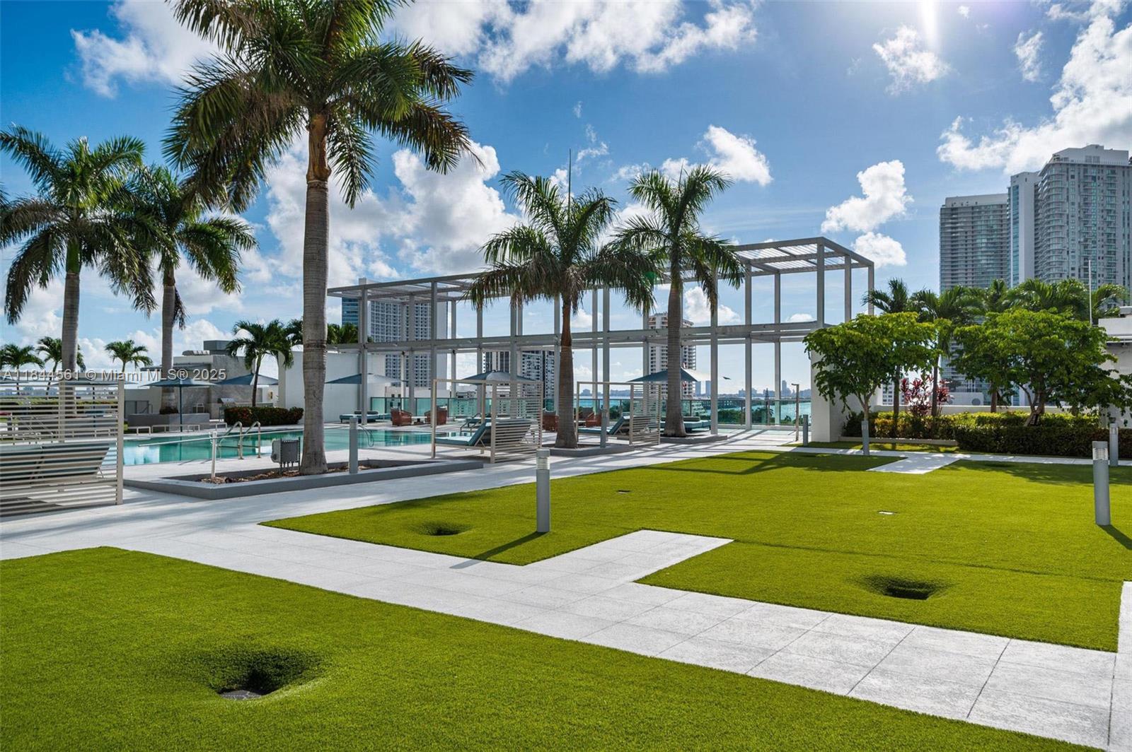 3301 NE 1st Ave # H1211