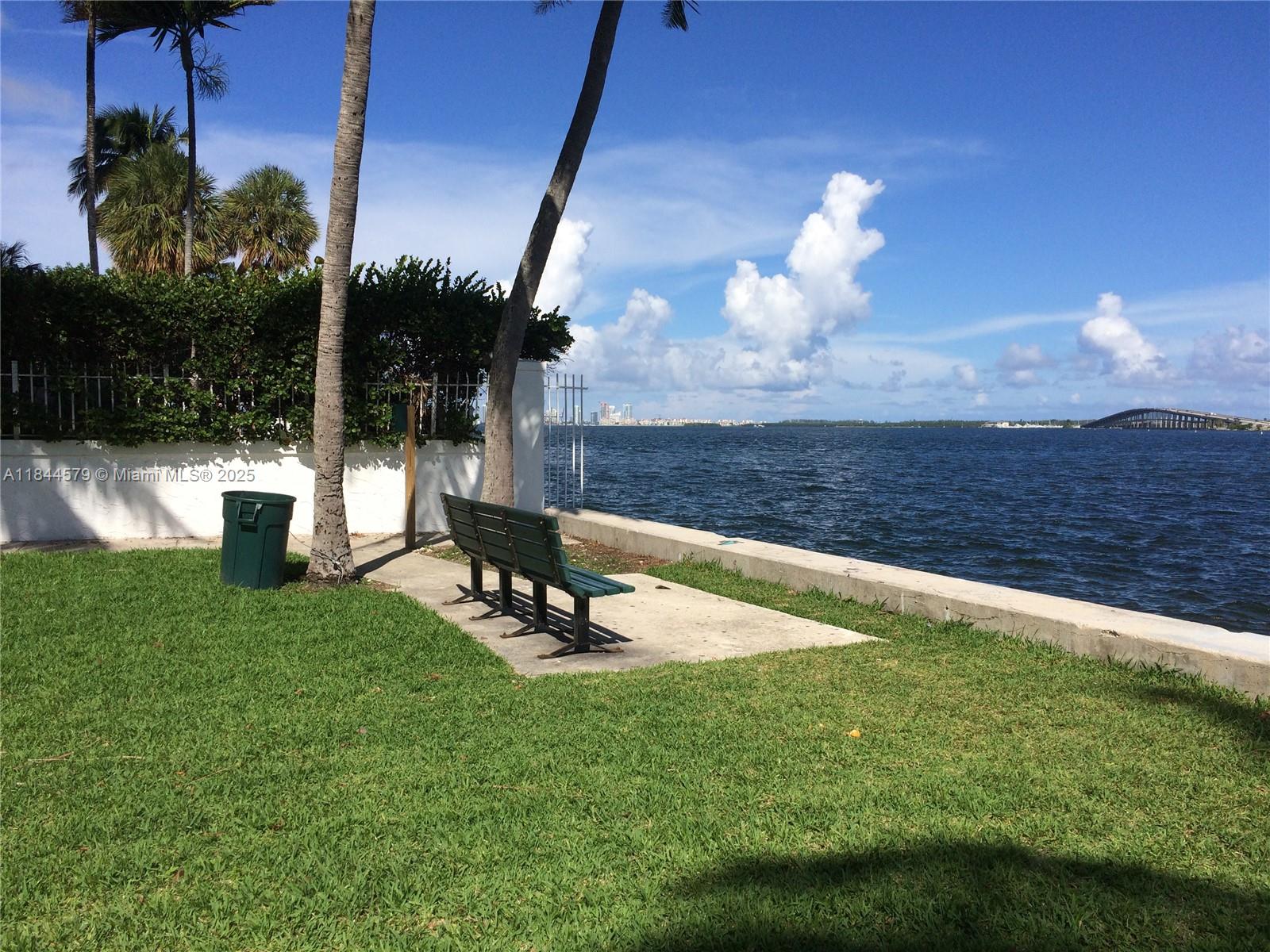 145 SE 25th Rd # 301