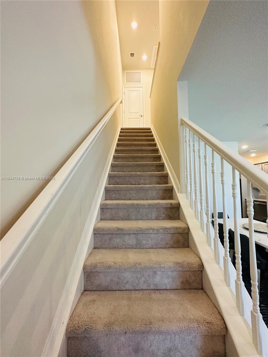 4950 Eucalyptus Dr # 4