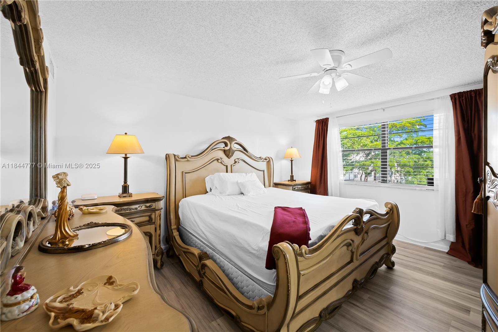 4970 E Sabal Palm Blvd # 309