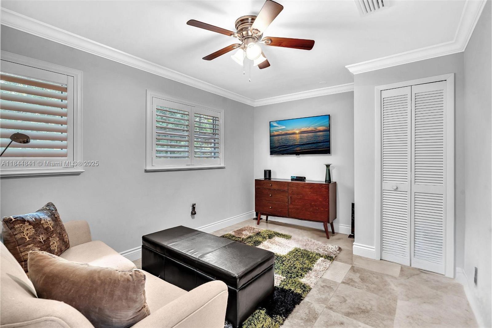 2516 San Domingo St