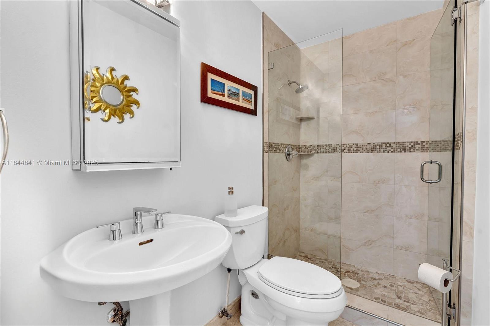 2516 San Domingo St